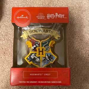 Hallmark Harry Potter Crest Ornament